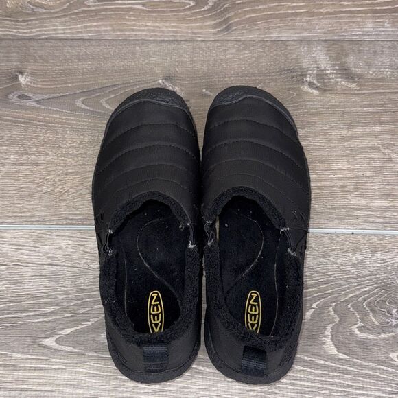 Keen Howser II Women’s Sz 7.5 Black Quilted Faux Fur Lined Warm Slip On Boots - Picture 5 of 11